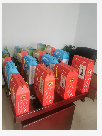 鄭州北環(huán)土雞蛋紙箱包裝生產(chǎn)廠家針對“地攤經(jīng)濟”對包裝行業(yè)的影響做了簡單的分析