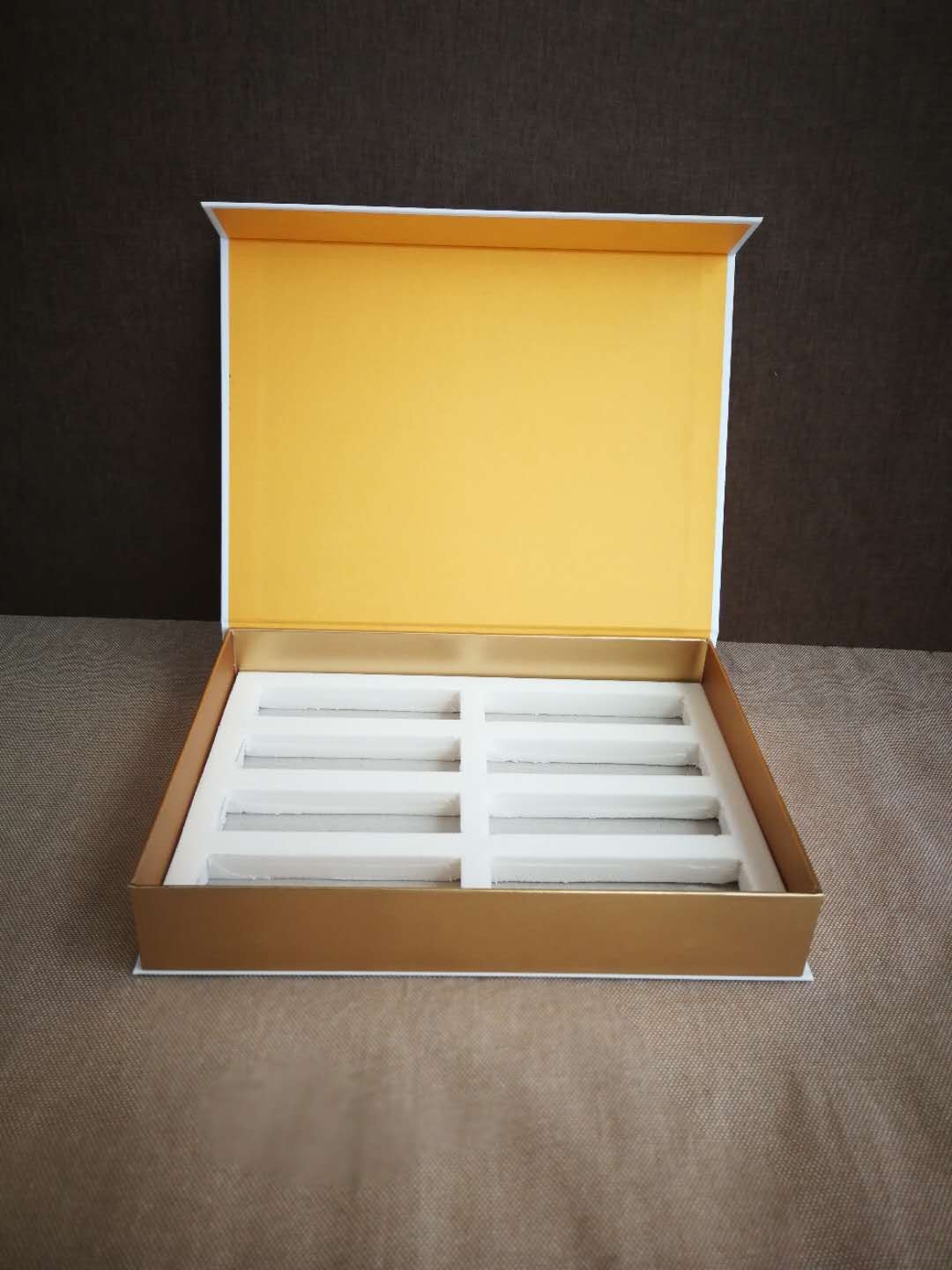 讓保健品包裝盒代替產(chǎn)品來(lái)說(shuō)話，鄭州禮盒廠家做到了